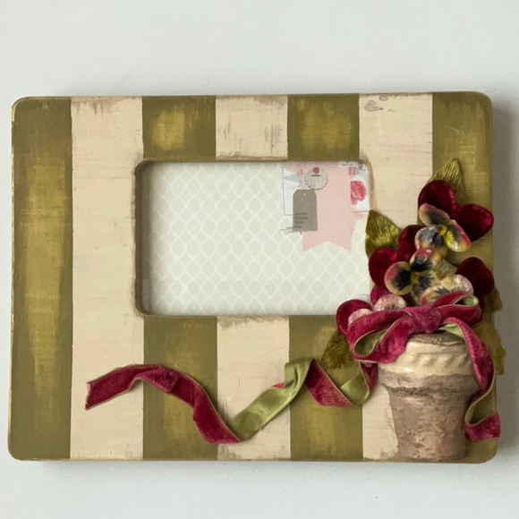 Vintage Picture Frame - Picture 1 of 7